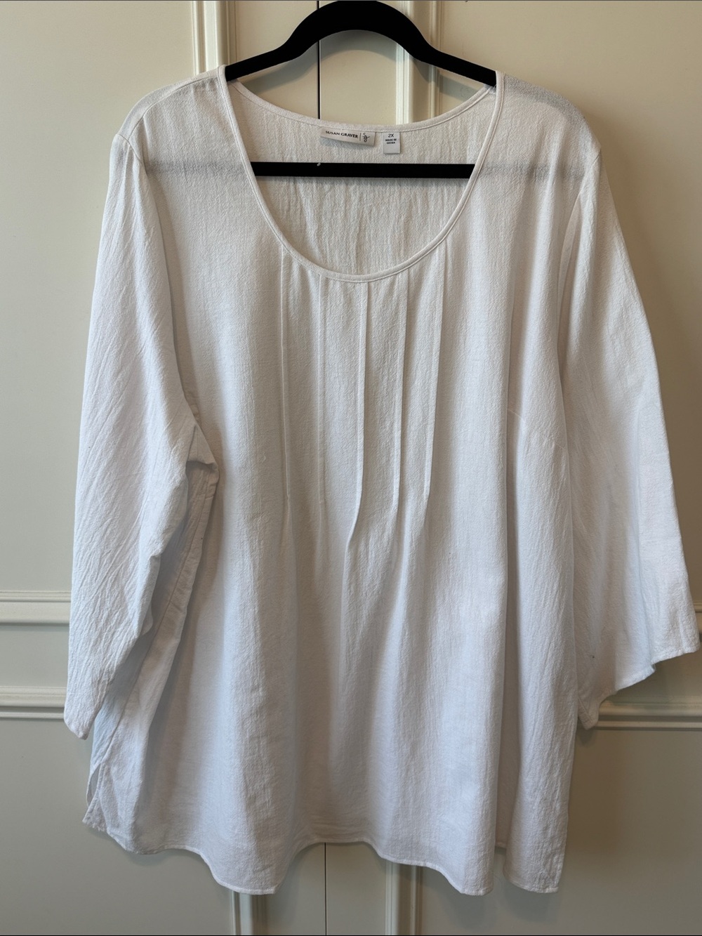 Susan Graver White Scoop Neck Long Sleeve Tunic